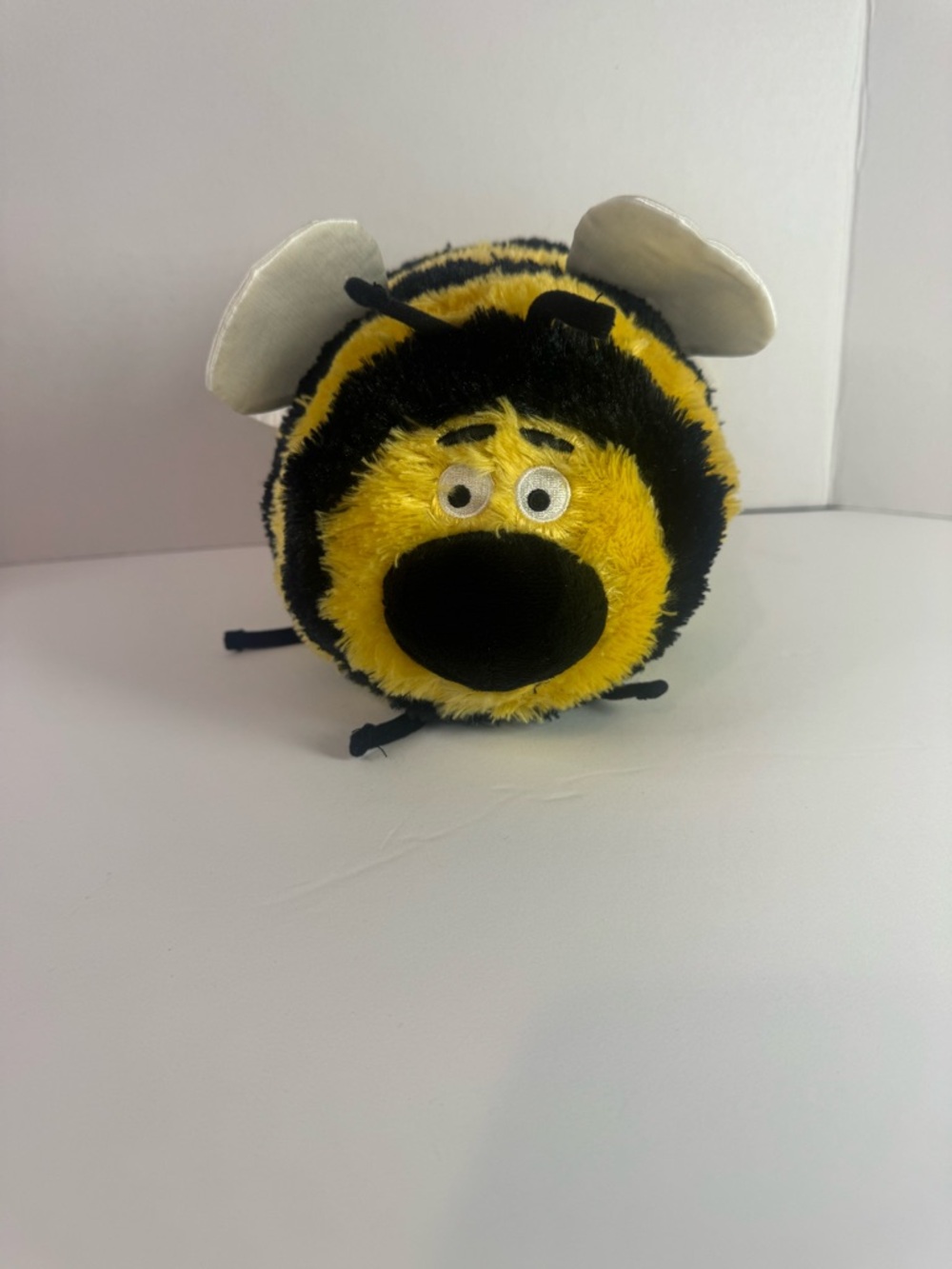Skippyjon Jones by Judy Schachner Bumblebee Kohls BEE 10" Plush Soft Stuffed